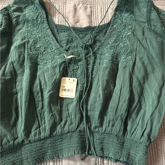 Free People Green Smocked Crop Blouse - Picture 4 of 6